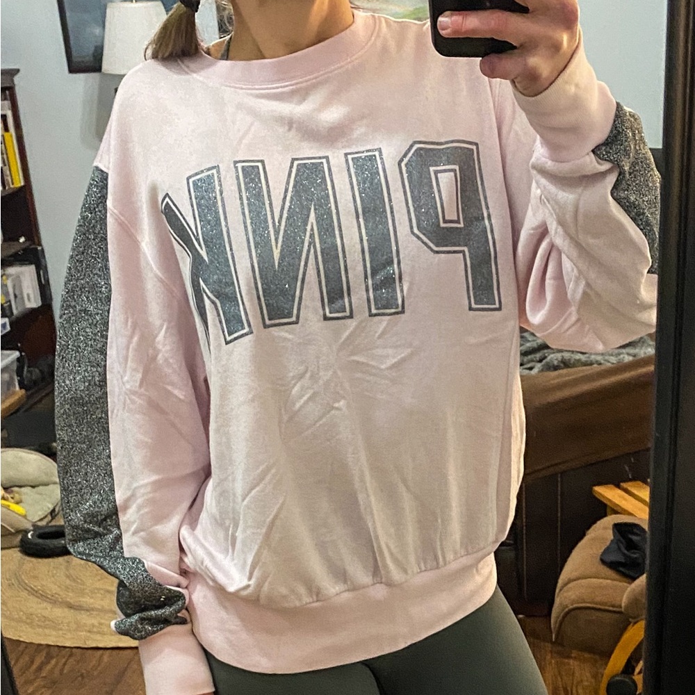 PINK by Victoria’s Secret sparkly logo, pink oversized crew fleece